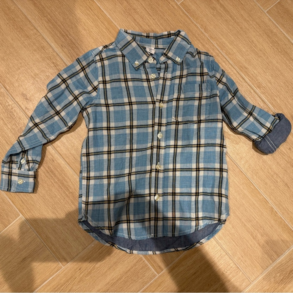 Gap boys plaid button down shirt